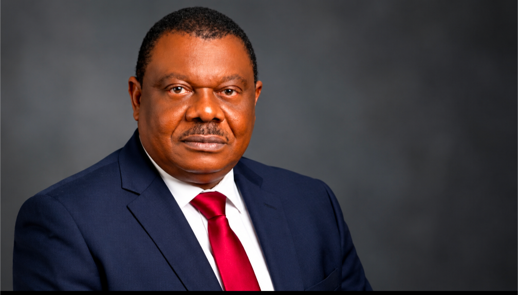 PDP Candidate Michael Aondoakaa Pledges Student Loans and Scholarship Revival in Benue