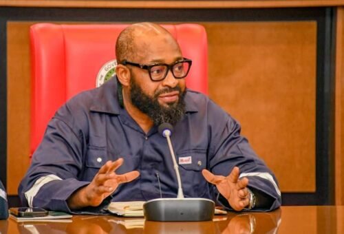 FARMER GOVERNOR UMARU BAGO DONATES N100 MILLION TO FUT MINNA FOR THE CONSTRUCTION OF HOSTELS