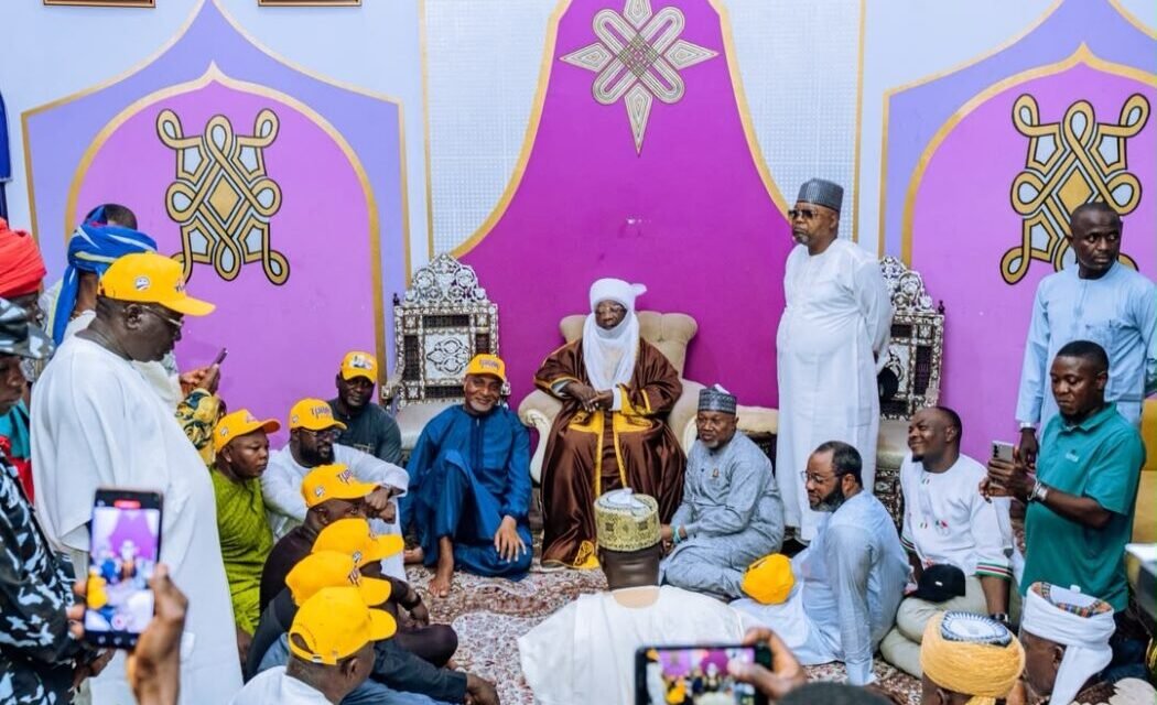 You Will Continue To Prosper, Emir Of Ilorin Prays For Saliu Mustapha