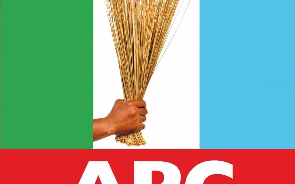 Oyo 2027: PDP candidate, Accord aspirant, 3,000 others unite APC Oyo 2027: PDP candidate, Accord aspirant, 3,000 others unite APC
