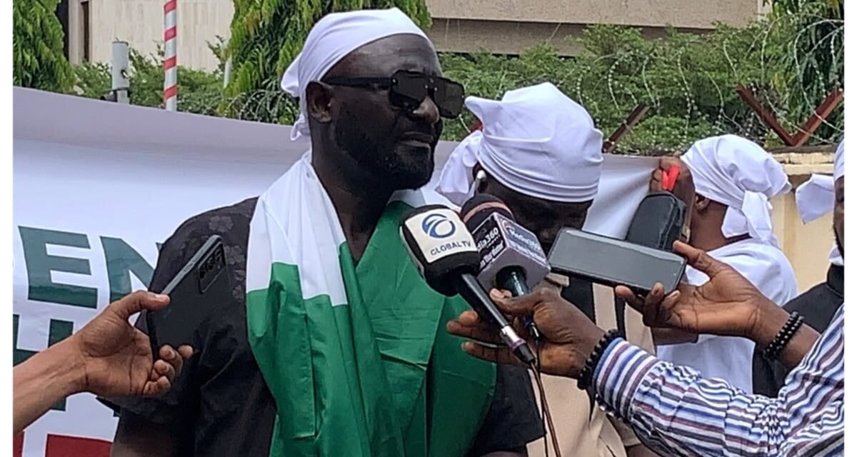 October 1: Nigerians protest at Federal High Court, request judicial freedom October 1: Nigerians protest at Federal High Court, request judicial freedom