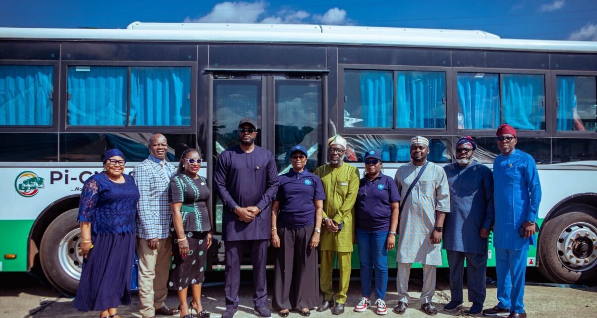 Lagos receives 20 CNG buses as FG targets reduced transport fares