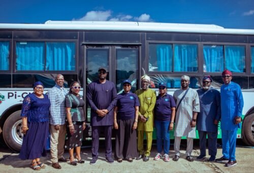 Lagos receives 20 CNG buses as FG targets reduced transport fares