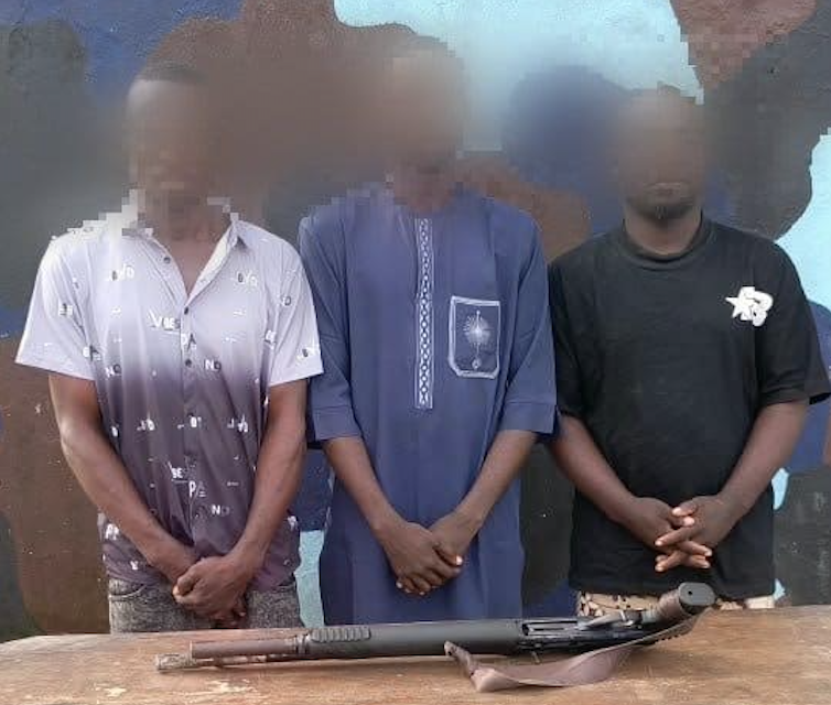 Police arrest 3 suspected cultists, recover guns Police arrest 3 suspected cultists, recover guns