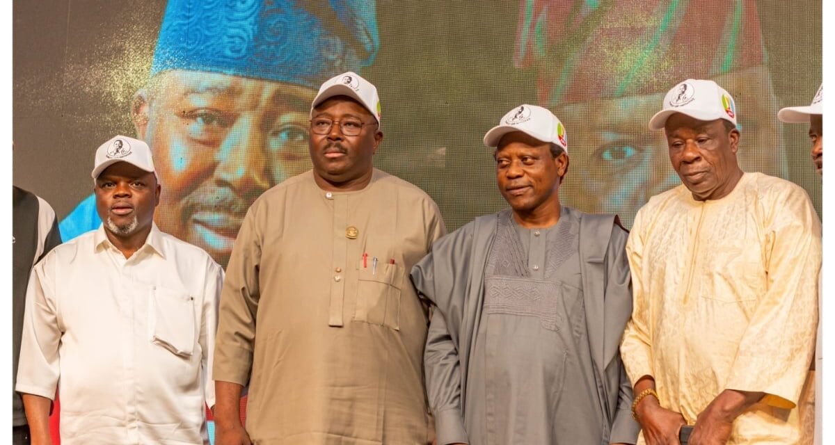 Oyo Obidient leader Sunday Oni, supporters unite APC ahead of 2027