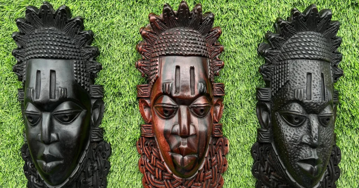 The story of the man who carved Queen Idia's mask, got no pay, and watched another man take the credit The story of the man who carved Queen Idia's mask, got no pay, and watched another man take the credit
