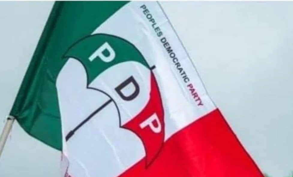 PDP supporters attacked in Calabar, numerous injured, vehicles damaged PDP supporters attacked in Calabar, numerous injured, vehicles damaged